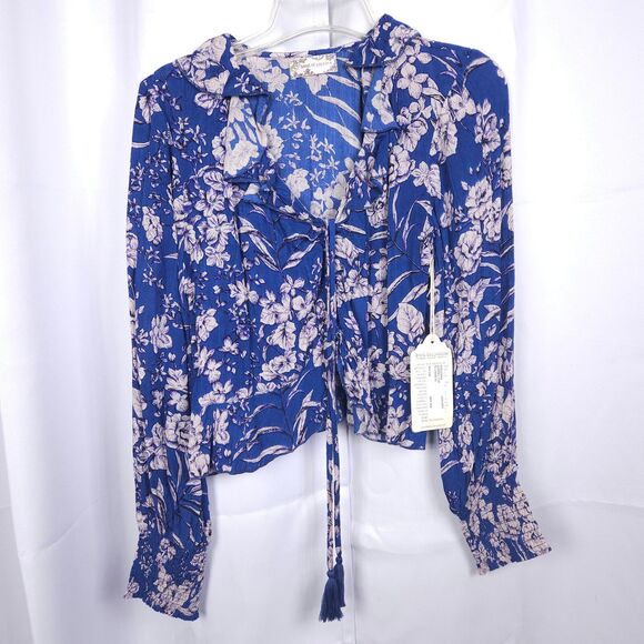 NWT Band of Gypsies B.O.G Collective Womens Small Blue Floral Audrey Cropped Top - Picture 1 of 7